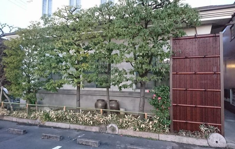 エアコン室外機の和風な目隠し グリーン アート庭紀 静岡県浜松市